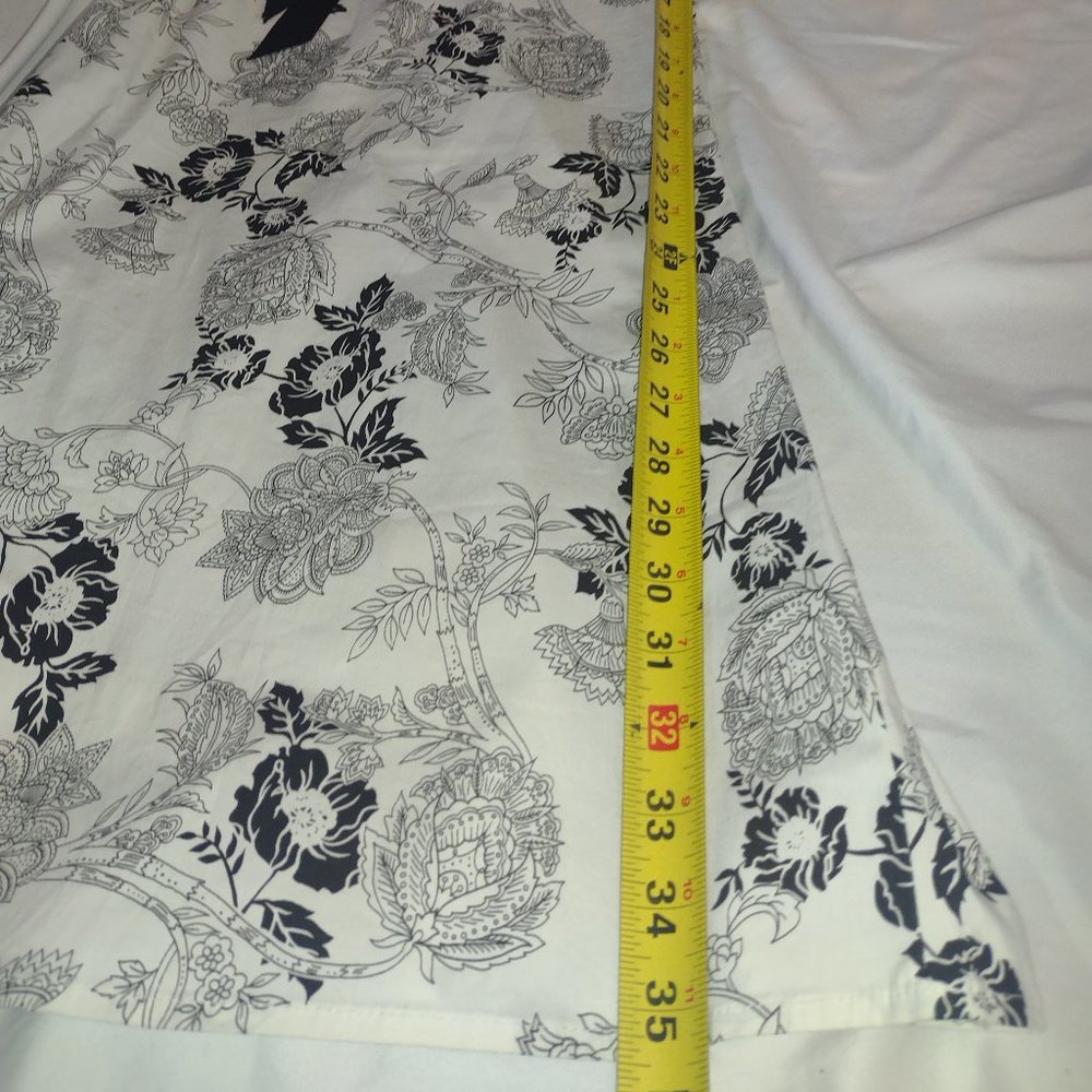 Dress - Picture 6 of 9